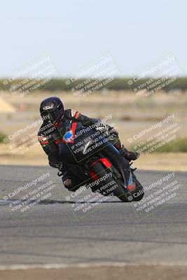 media/Oct-13-2025-Lets Ride (Mon) [[1a1cd08581]]/B Group/1020am (Sweeper)/